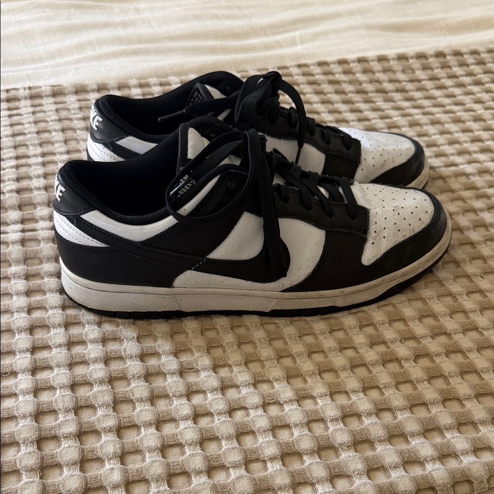 Men’s Nike Black and White Dunks